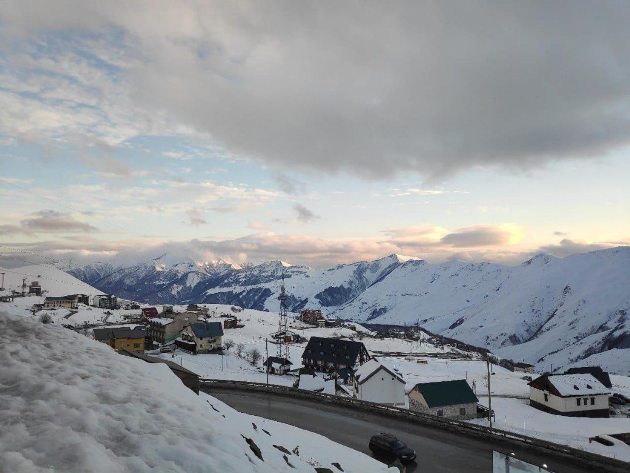 Apartamento Mountain Dream House Gudauri Exterior foto